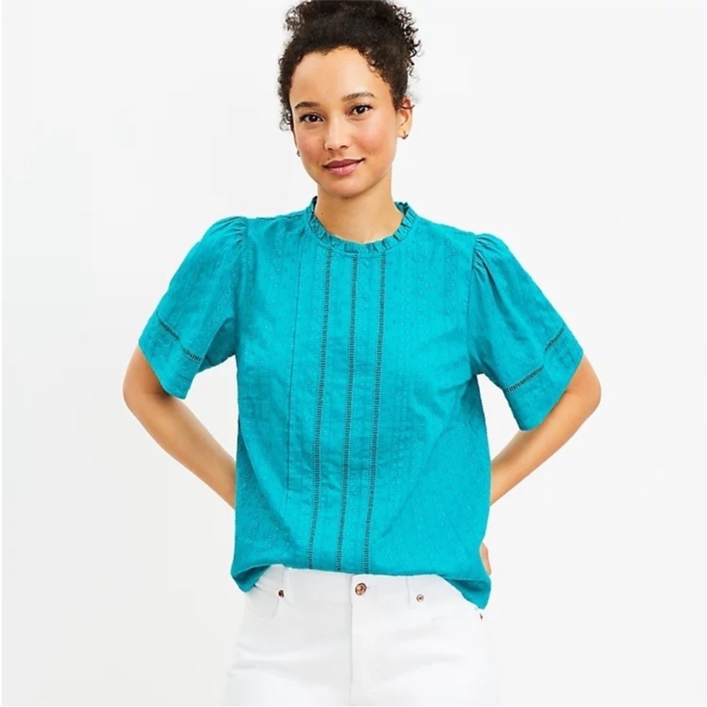 Ann Taylor LOFT Pintucked Cutout Ruffle Neck Short Sleeve in Teal Size Small